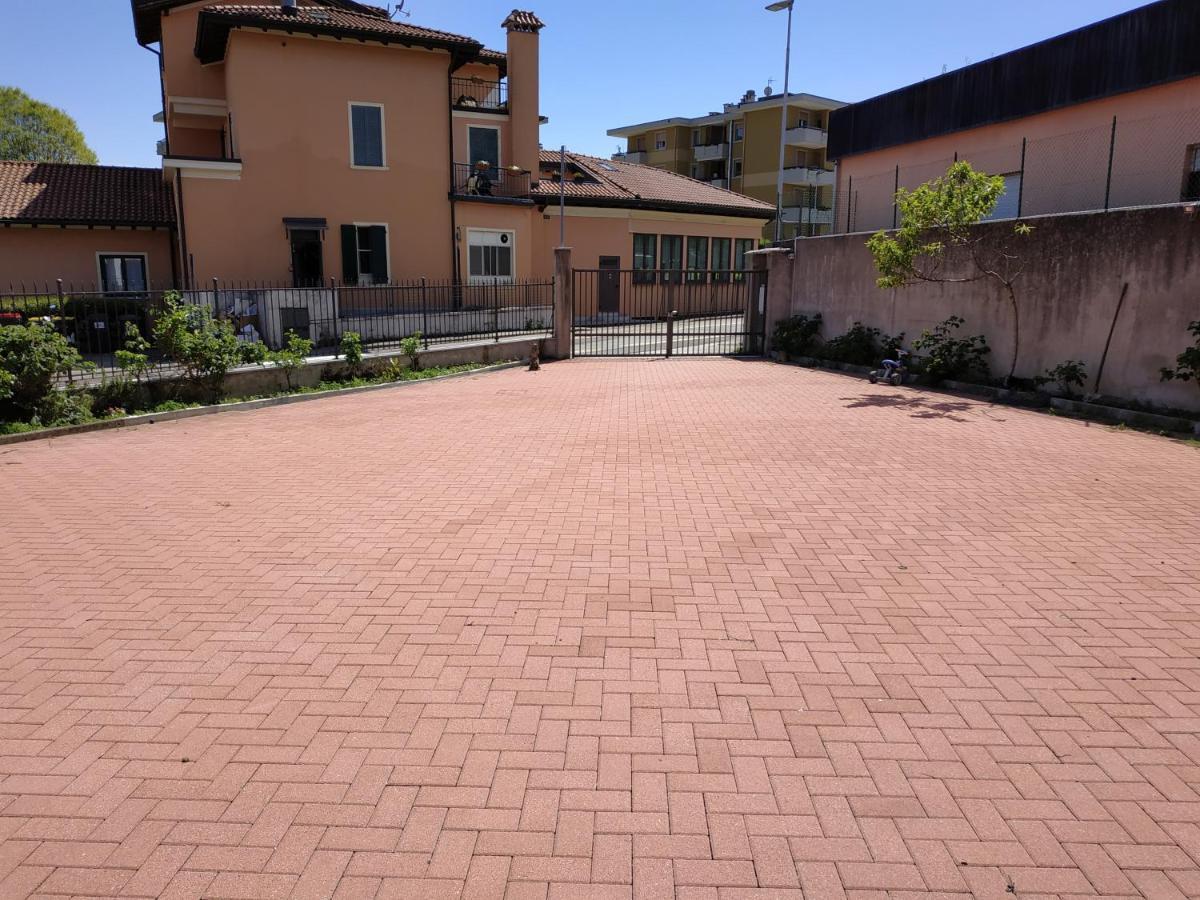 Casa Marina Apartment Verbania Bagian luar foto